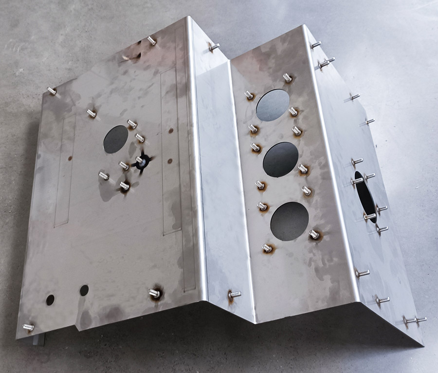 【数控螺柱焊机应用案例】充气柜M8不锈钢螺钉拉弧焊